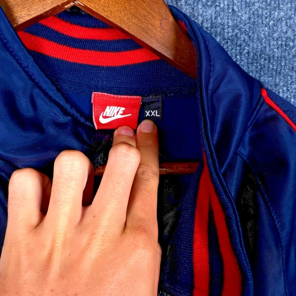 Nike mens track